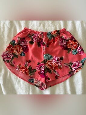 Ambiance Apparel Women’s Pink Floral Pull-On Shorts Elastic Waist Size Small